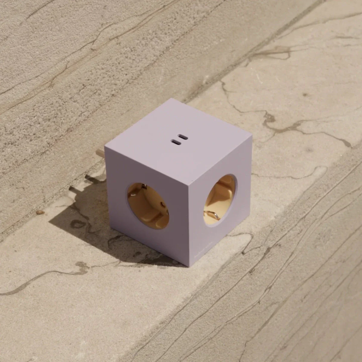 Square 2 USB // Bauhaus-Archiv Lavender Glow - Image 3